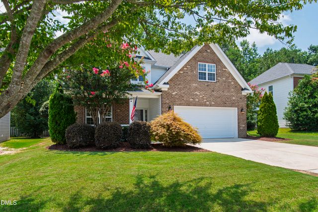 6220 Amber Bluffs Crescent, Raleigh, NC 27616