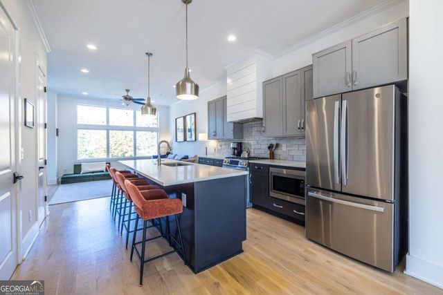 812 W College Avenue, Decatur, GA 30030