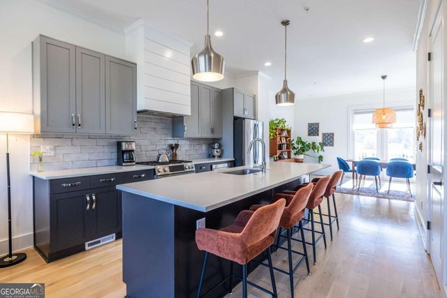 812 W College Avenue, Decatur, GA 30030