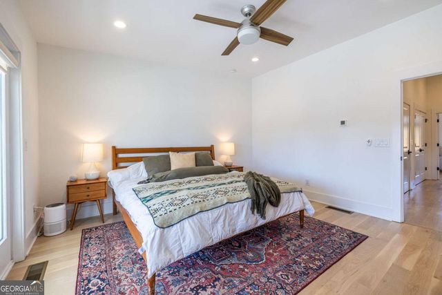 812 W College Avenue, Decatur, GA 30030