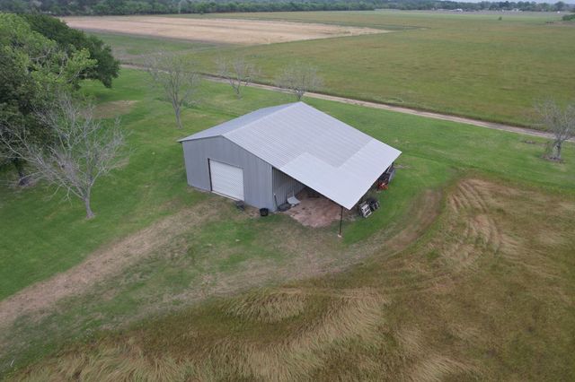 000 Fm 2100 Road, Crosby, TX 77532