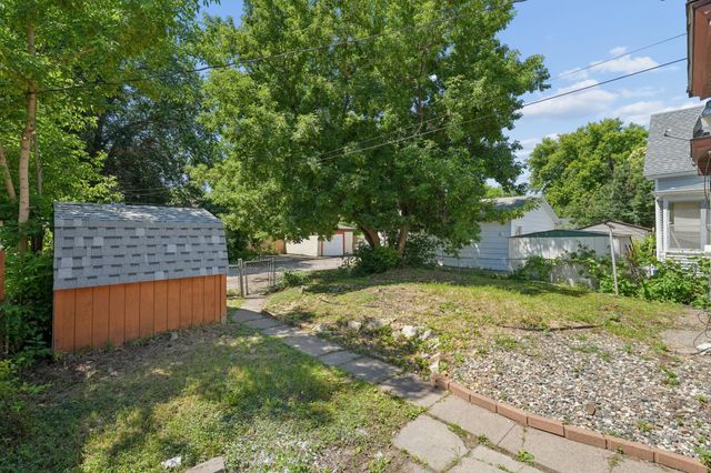 901 31st Avenue N, Minneapolis, MN 55411