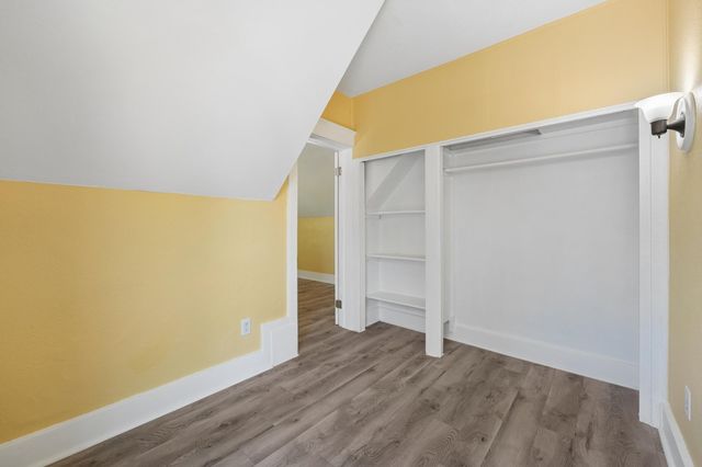 901 31st Avenue N, Minneapolis, MN 55411