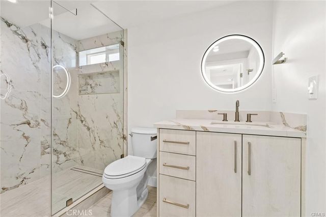 1133 B N Maryland, Glendale, CA 91207