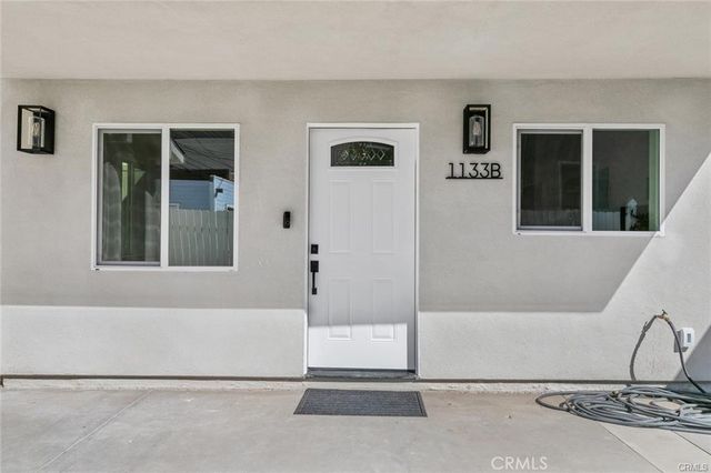 1133 B N Maryland, Glendale, CA 91207