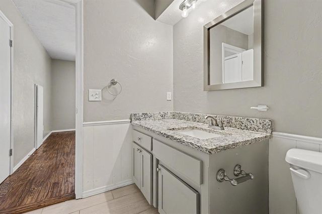 11008 Springhollow Road, Oklahoma City, OK 73120
