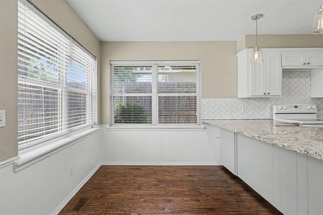 11008 Springhollow Road, Oklahoma City, OK 73120