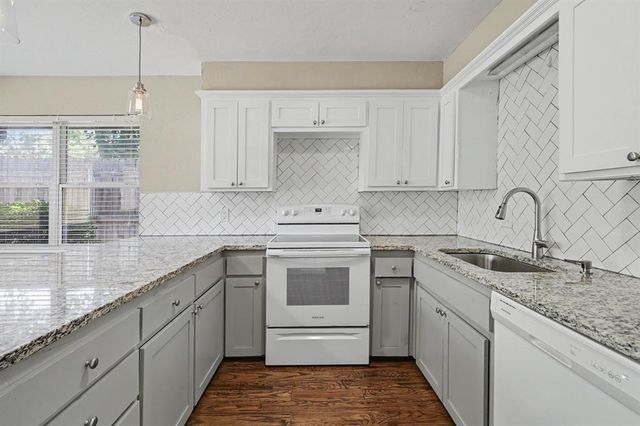 11008 Springhollow Road, Oklahoma City, OK 73120