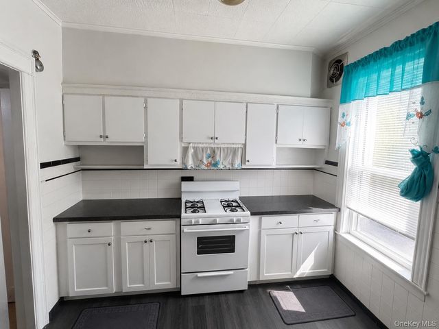 6050 Putnam Avenue, Ridgewood, NY 11385
