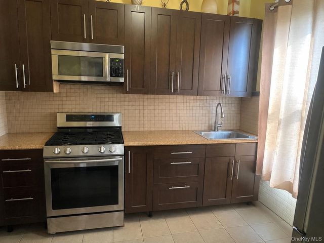 6050 Putnam Avenue, Ridgewood, NY 11385
