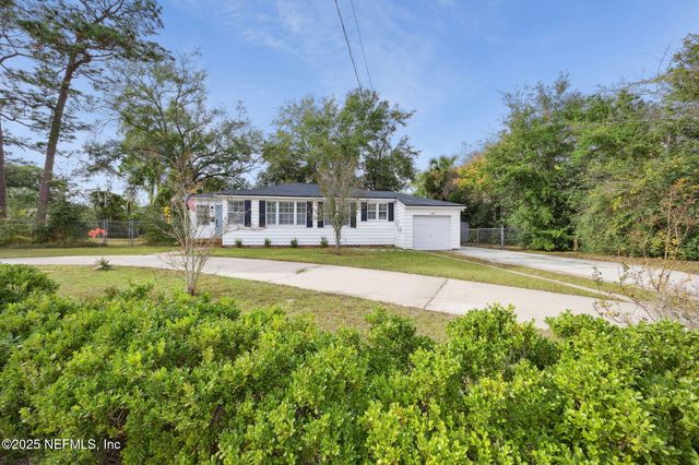 1364 PINEGROVE Court, Jacksonville, FL 32205