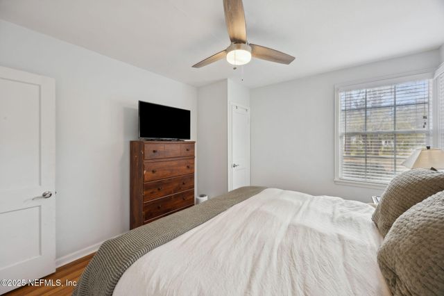 1364 PINEGROVE Court, Jacksonville, FL 32205