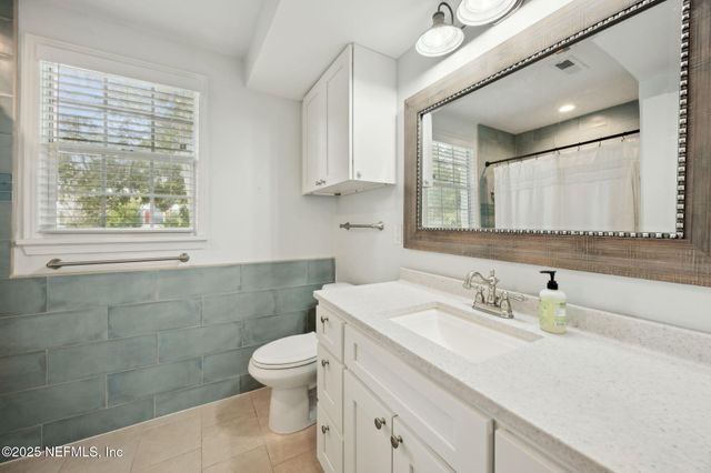 1364 PINEGROVE Court, Jacksonville, FL 32205