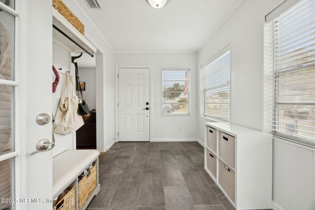 1364 PINEGROVE Court, Jacksonville, FL 32205