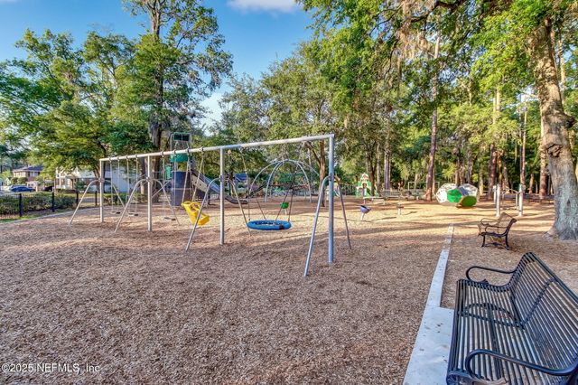 1364 PINEGROVE Court, Jacksonville, FL 32205