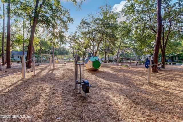 1364 PINEGROVE Court, Jacksonville, FL 32205