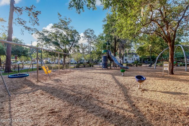 1364 PINEGROVE Court, Jacksonville, FL 32205