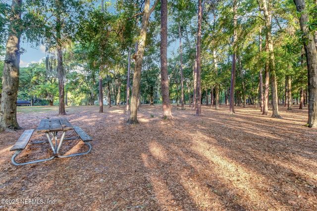 1364 PINEGROVE Court, Jacksonville, FL 32205