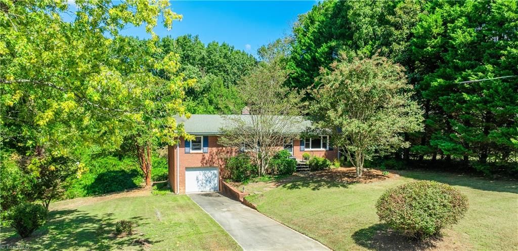 3312 Hillside Drive, High Point, NC 27265