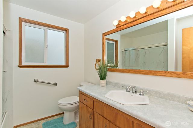 25040 180th Avenue SE, Kent, WA 98042