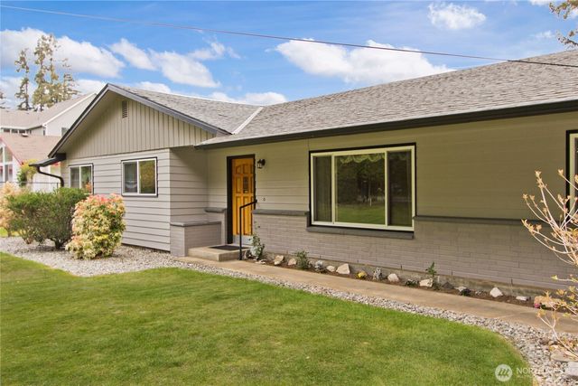 25040 180th Avenue SE, Kent, WA 98042
