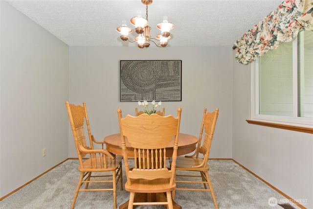 25040 180th Avenue SE, Kent, WA 98042