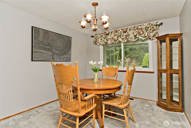 25040 180th Avenue SE, Kent, WA 98042