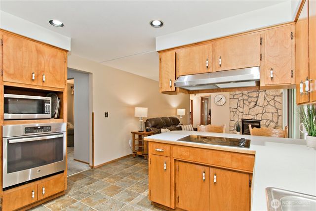 25040 180th Avenue SE, Kent, WA 98042