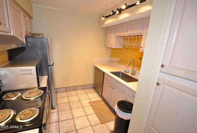 3313 N 68TH Street 227, Scottsdale, AZ 85251