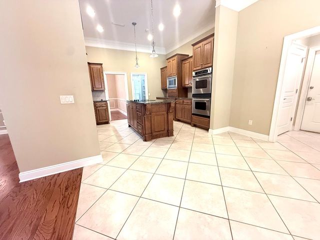 12 Harrington Ln, Dothan, AL 36305