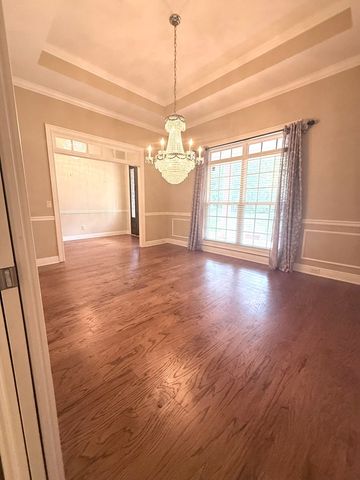 12 Harrington Ln, Dothan, AL 36305