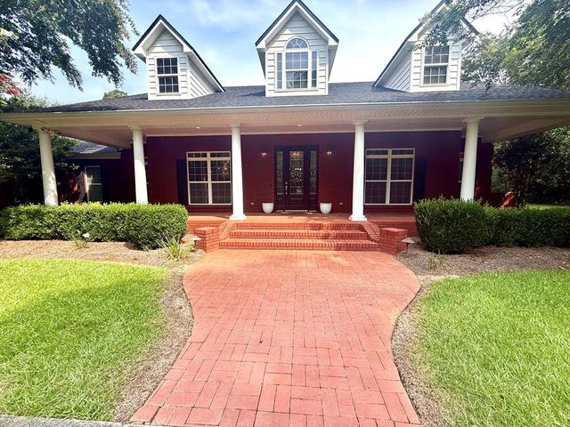 12 Harrington Ln, Dothan, AL 36305