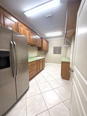 12 Harrington Ln, Dothan, AL 36305