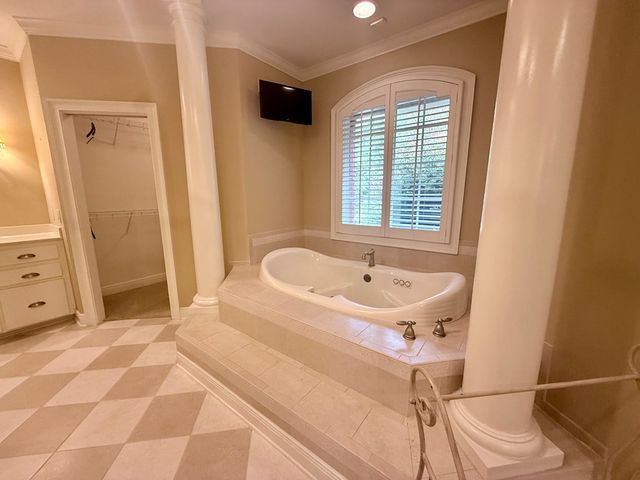 12 Harrington Ln, Dothan, AL 36305