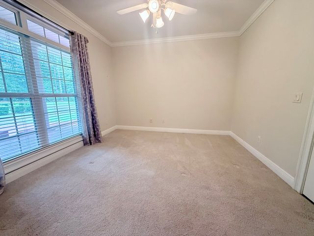 12 Harrington Ln, Dothan, AL 36305