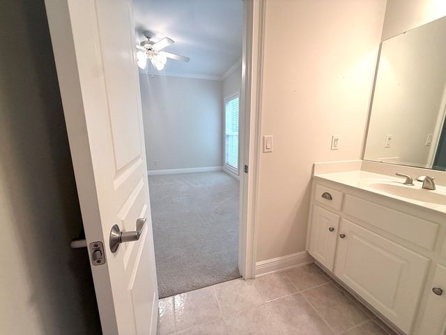 12 Harrington Ln, Dothan, AL 36305