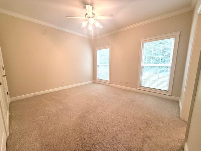 12 Harrington Ln, Dothan, AL 36305