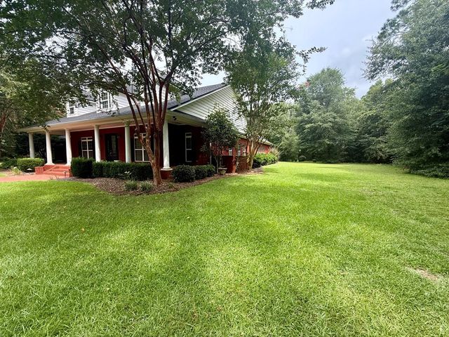 12 Harrington Ln, Dothan, AL 36305