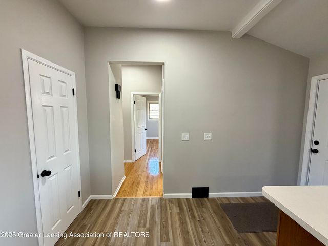 2521 Hopkins Avenue, Lansing, MI 48912