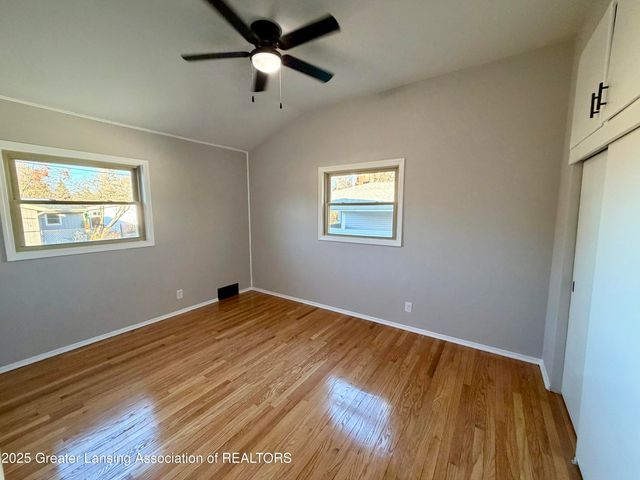 2521 Hopkins Avenue, Lansing, MI 48912