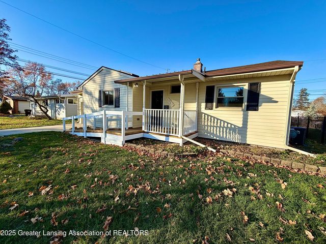 2521 Hopkins Avenue, Lansing, MI 48912