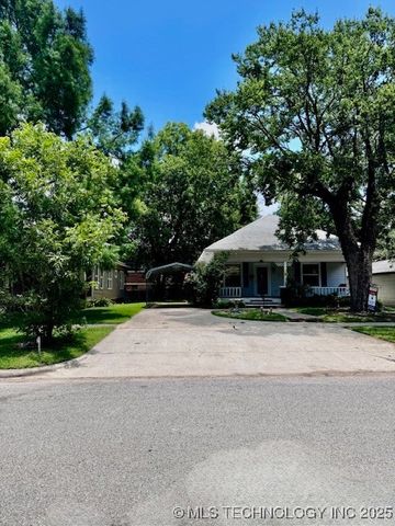 134 SW G. Street, Ardmore, OK 73401