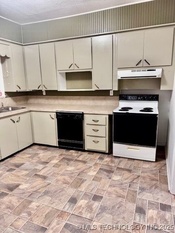 134 SW G. Street, Ardmore, OK 73401