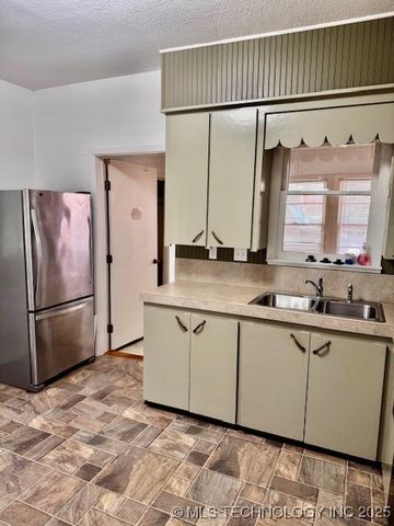 134 SW G. Street, Ardmore, OK 73401