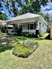 134 SW G. Street, Ardmore, OK 73401
