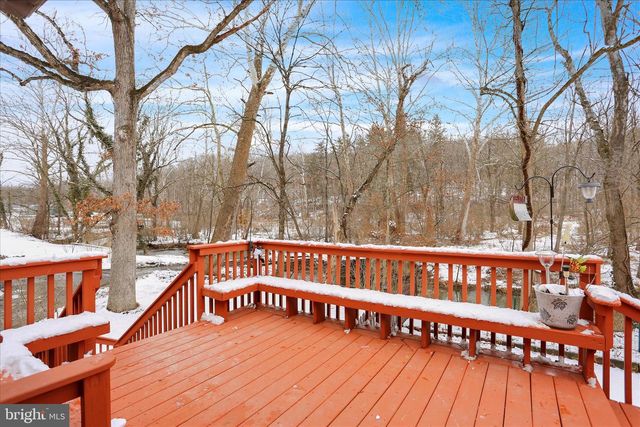 1825 MOSELEM SPRINGS RD, Hamburg, PA 19526