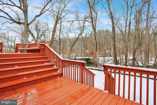 1825 MOSELEM SPRINGS RD, Hamburg, PA 19526