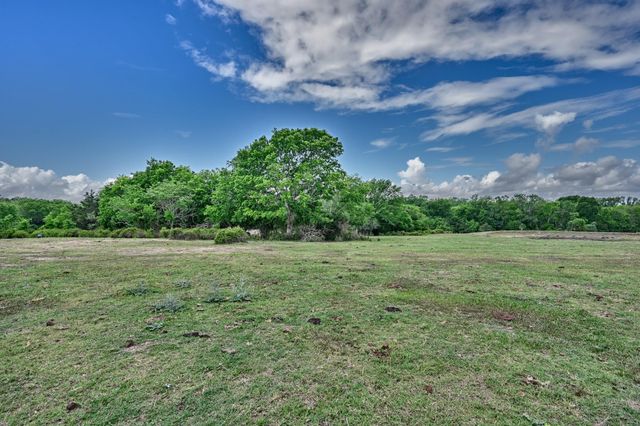 0000 Mcelroy Lane, New Ulm, TX 78950