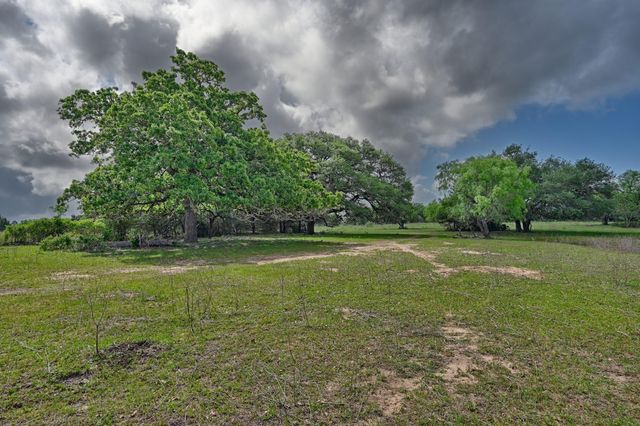 0000 Mcelroy Lane, New Ulm, TX 78950
