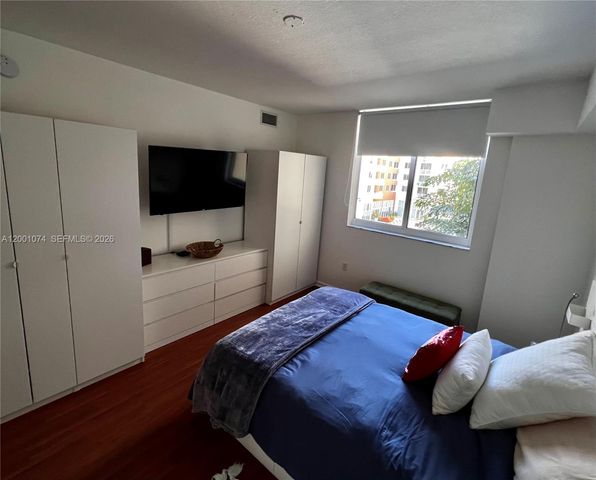 2775 NE 187th St 319, Aventura, FL 33180